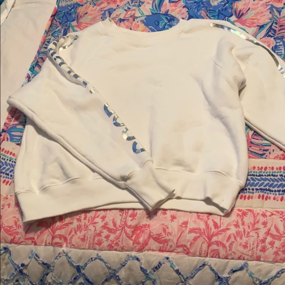 White good American cropped sweater